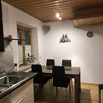 Geraeumige Mit Zwei Schlafzimmern Und Balkon Apartamento Eching (Landshut)
