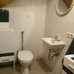 Apartamento Geraeumige Mit Zwei Schlafzimmern Und Balkon