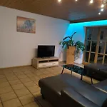 Apartamento Geraeumige Mit Zwei Schlafzimmern Und Balkon *
