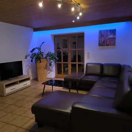 아파트 Gemuetliche Mit Zwei Schlafzimmern *