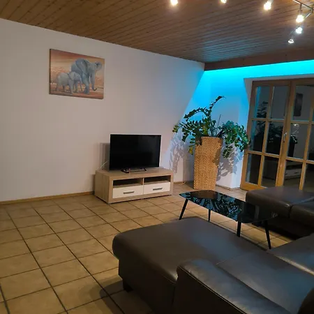 Apartmán Geraeumige Mit Zwei Schlafzimmern Und Balkon *