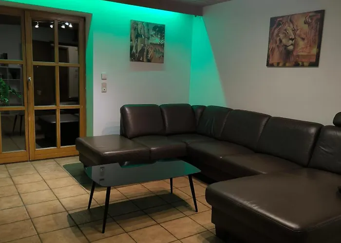 Apartmán Geraeumige Wohnung Mit Zwei Schlafzimmern Und Balkon